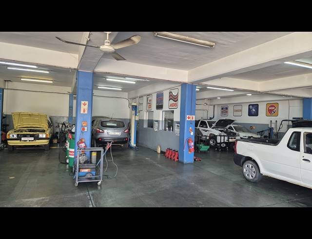 2,000M² WORKSHOP FOR SALE IN NELSPRUIT EXT 8
